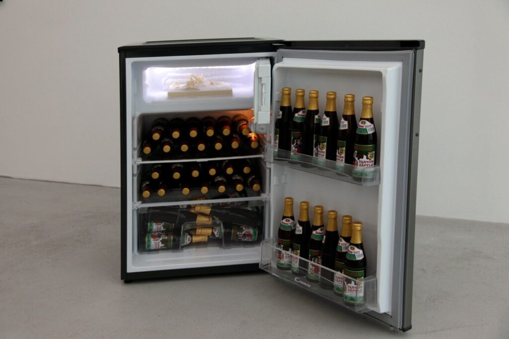 From Copernicus to Cyberspace, Galerie Heike Strelow, Frankfurt, 2012.