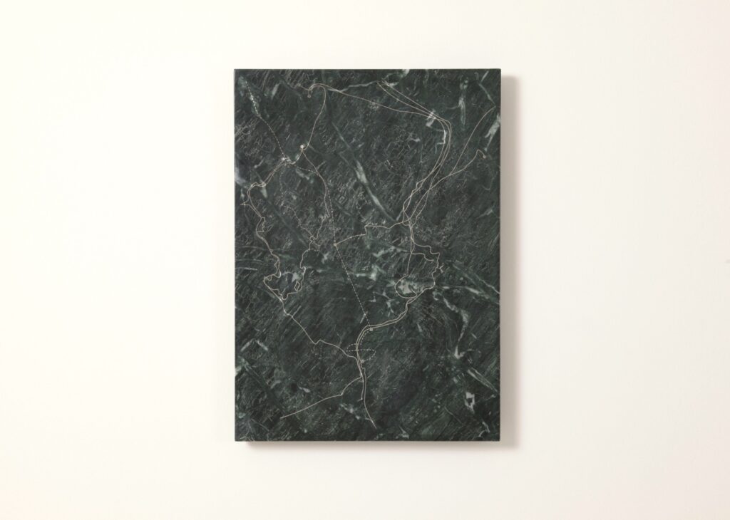 Weißer Fleck auf der Landkarte (the race to the North Pole), New York, 2019. Black marble, laser-cut expedition routes towards the North Pole, 70 × 51 cm.