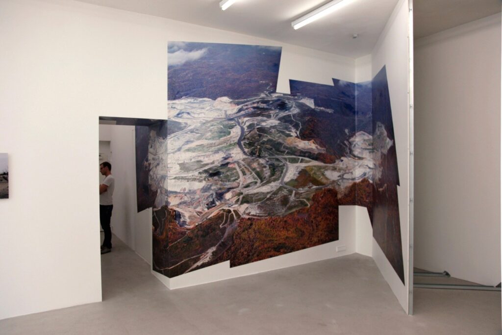 From Copernicus to Cyberspace, Galerie Heike Strelow, Frankfurt, 2012.
