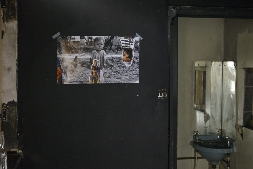 The Night of the Iguana Revisited, installation view, Rise Projects, London, 2015