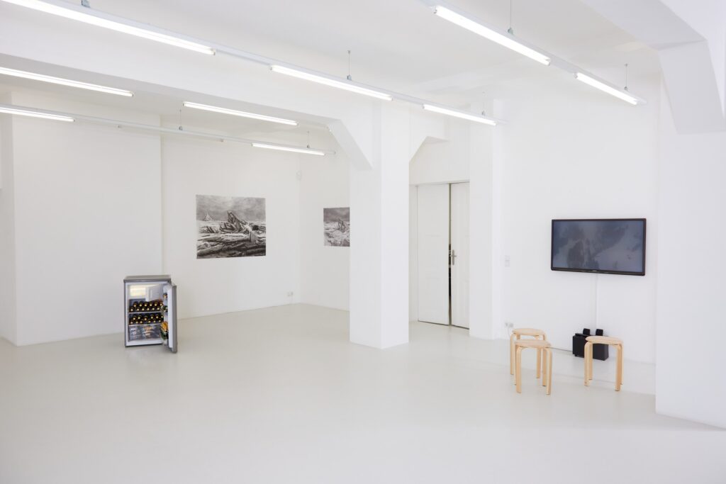 Wasted Sunsets, Galerie Heike Strelow, Frankfurt, 2023.