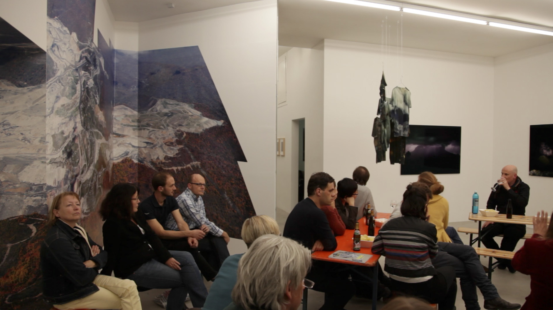 Full room of visitors seated for the gallery talk at Galerie Heike Strelow, Frankfurt, 2012
